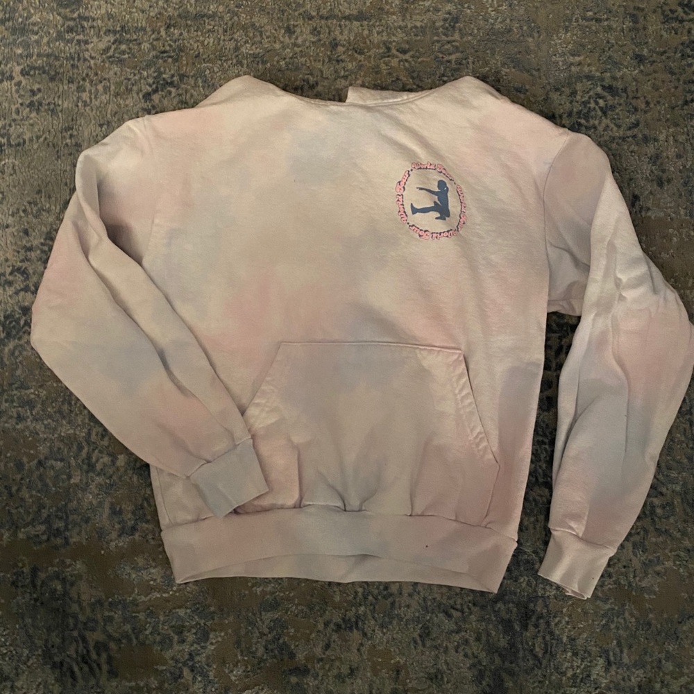 suzie b world tour sweatshirt